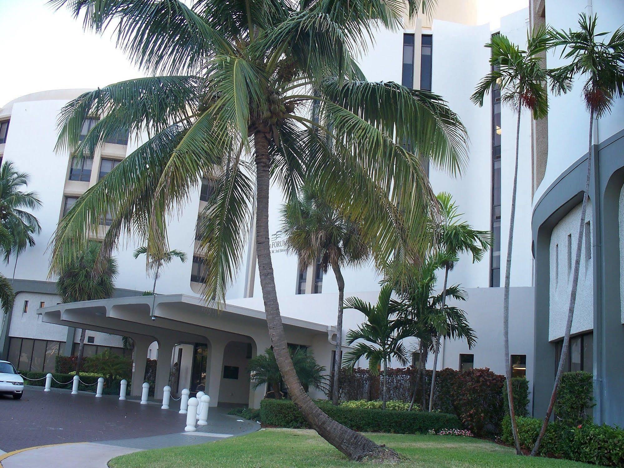 Forum Pompano Beach Exterior photo